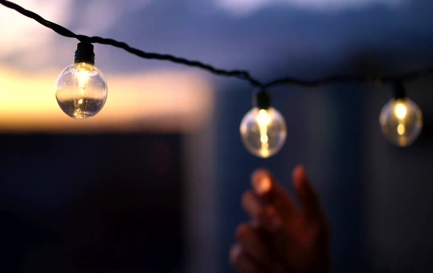 调节灯泡情感文案视频素材