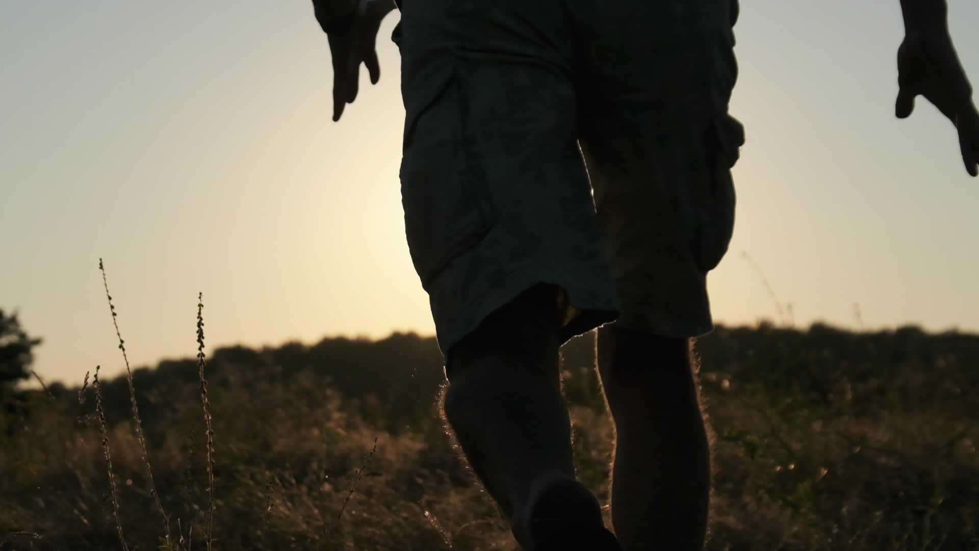 朝着太阳奔跑视频素材