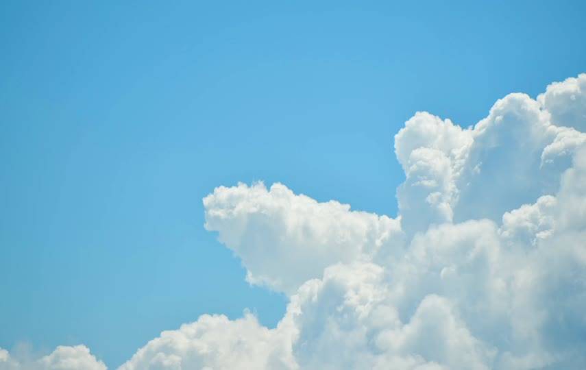 蓝天白云在快速变化短视频素材